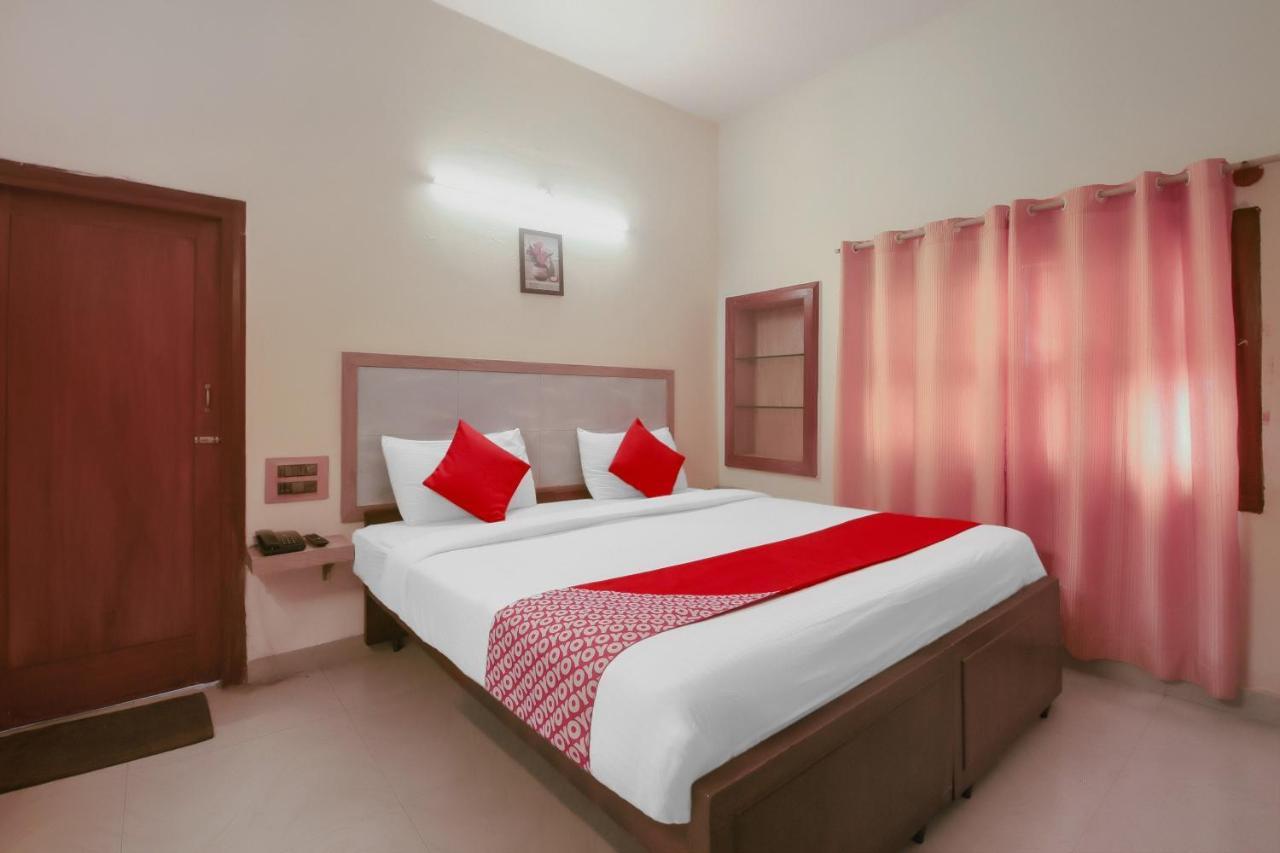 Kaveri Hotel Bed&Breakfast Mysore Exteriör bild