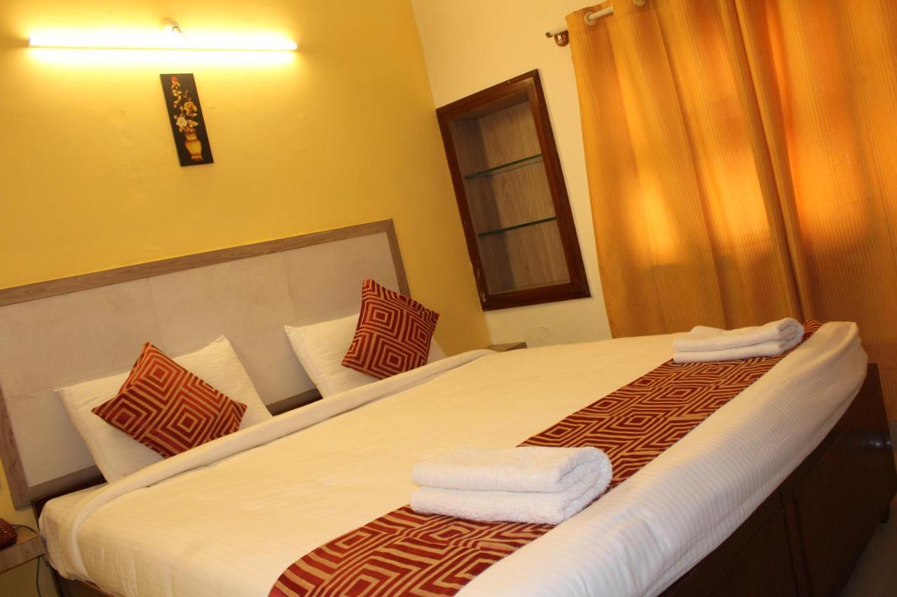 Kaveri Hotel Bed&Breakfast Mysore Exteriör bild
