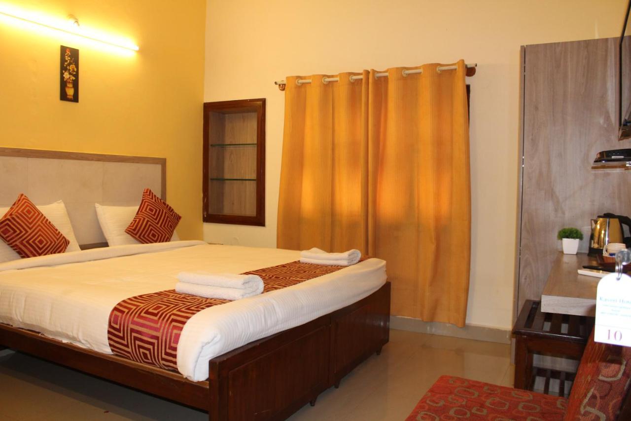 Kaveri Hotel Bed&Breakfast Mysore Exteriör bild