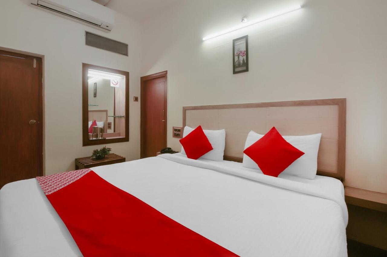 Kaveri Hotel Bed&Breakfast Mysore Exteriör bild