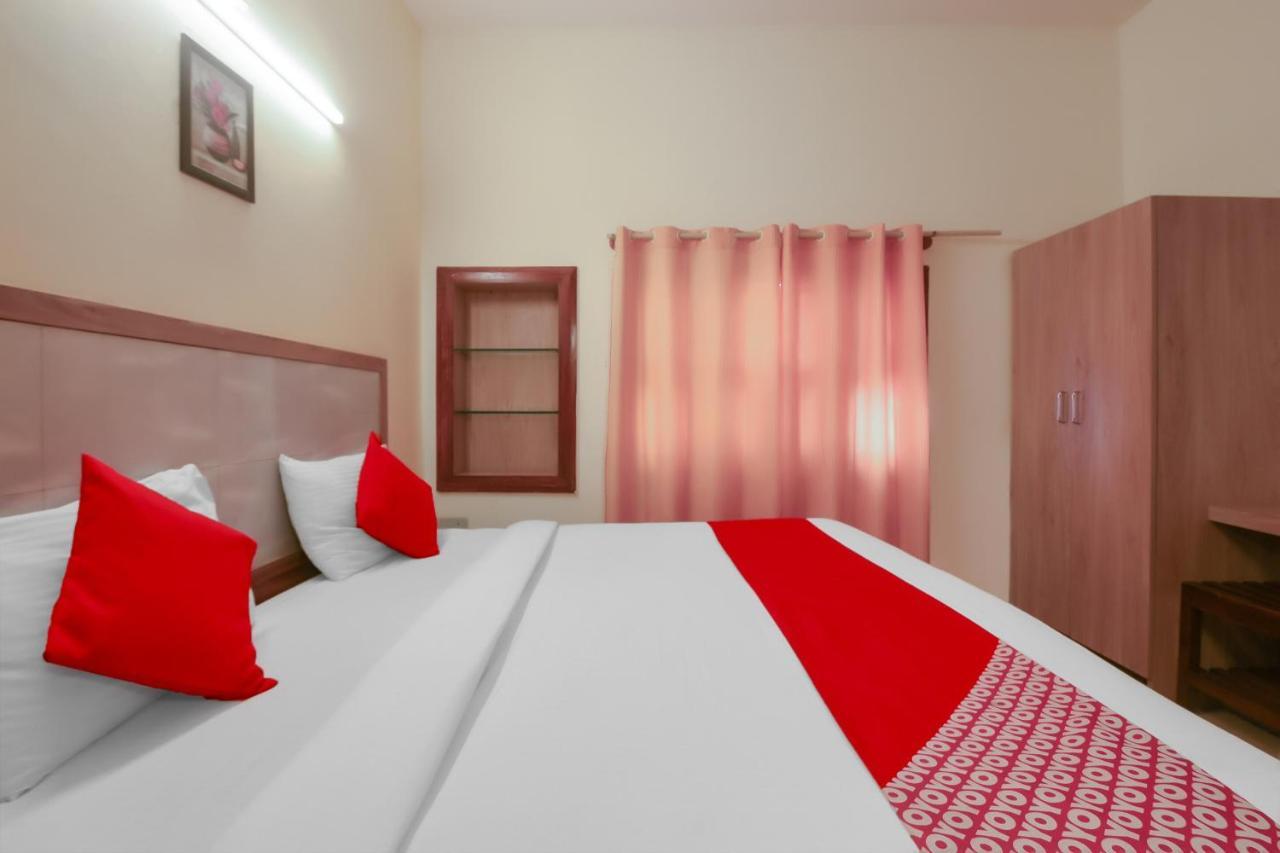Kaveri Hotel Bed&Breakfast Mysore Exteriör bild